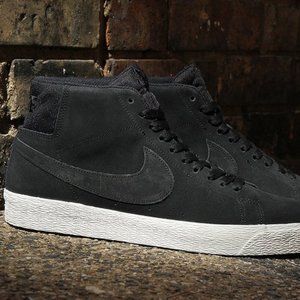 Nike SB Blazer Mid Deconstructed Black Suede